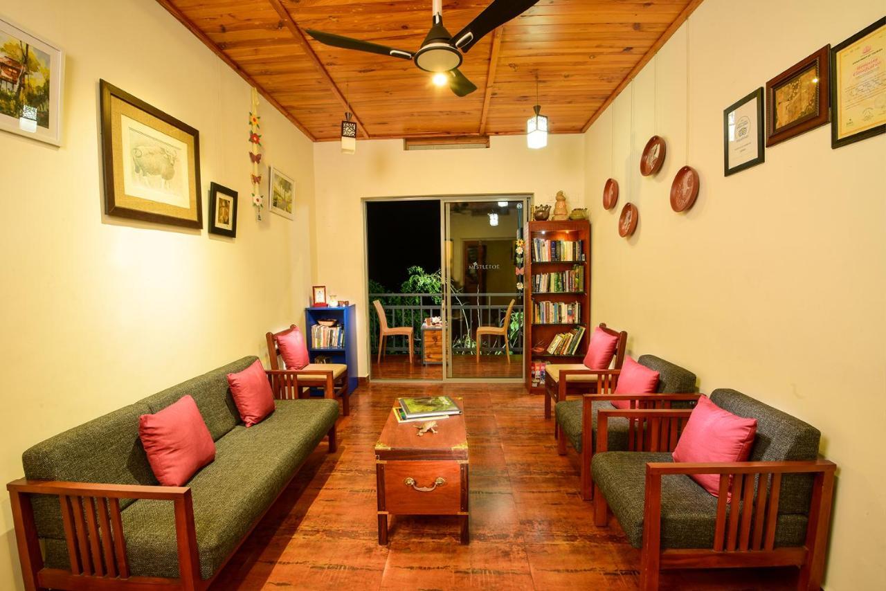 Mistletoe Homestay & Cafe Munnar Eksteriør billede